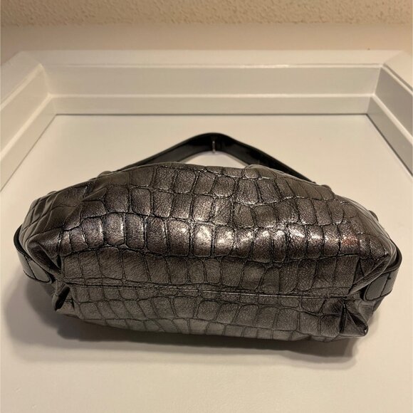 Simply Vera Wang Metallic Croc Embossed Shoulder Bag Black Strap Hobo Purse - Picture 5 of 10